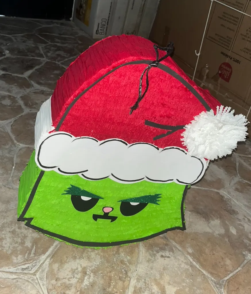Grinch piñata